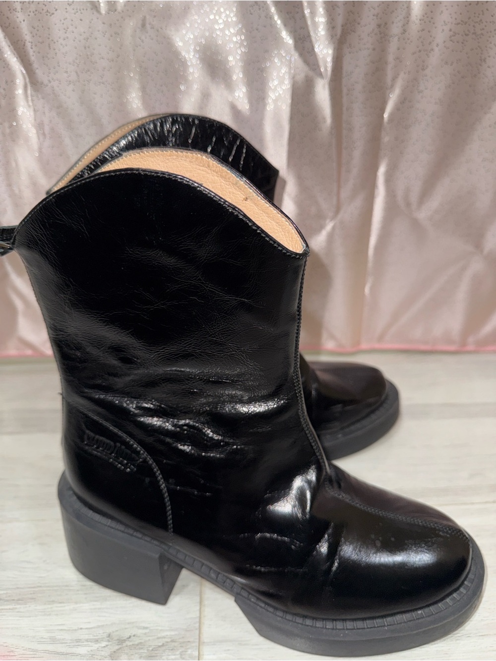 Cloud Nine Shaylee Black Leather Sheepskin Boots Retail $185 Sz 9 - Picture 3 of 5